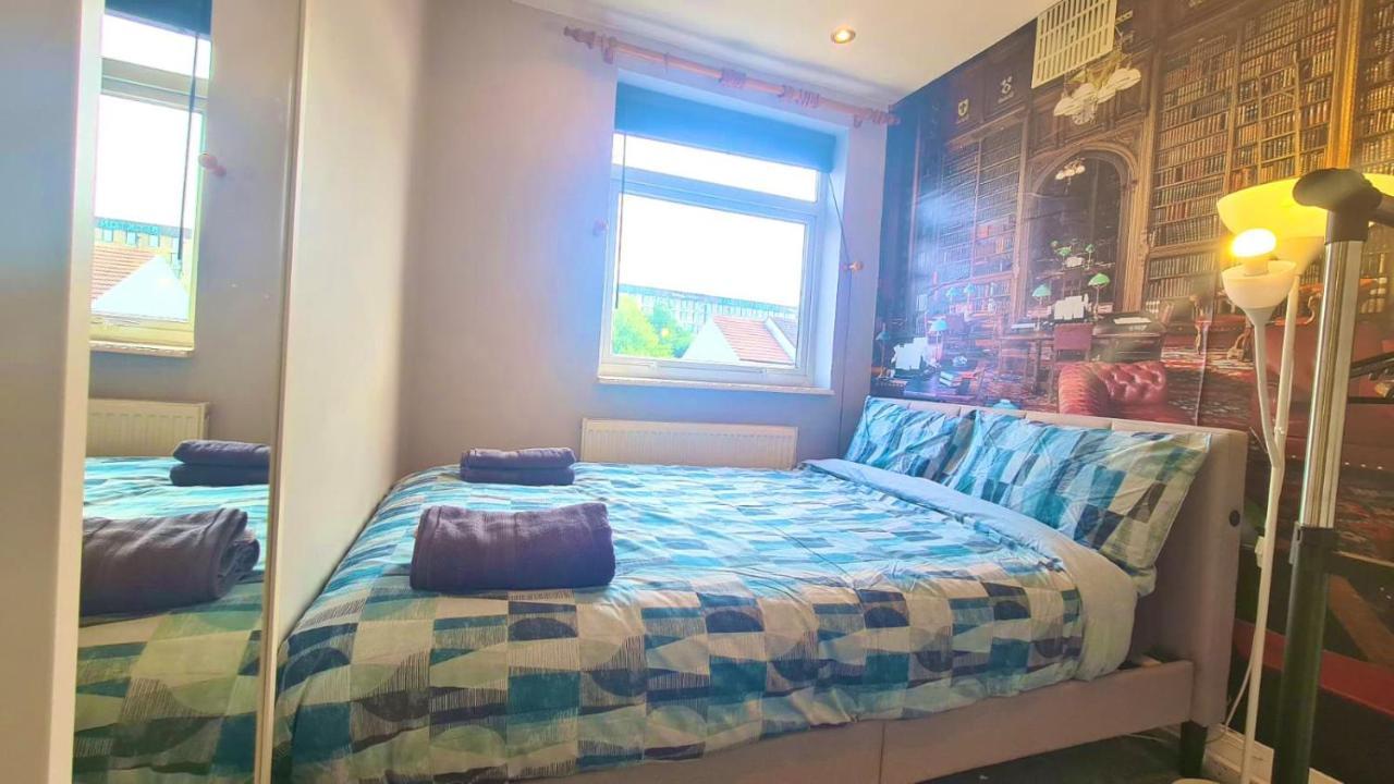 Cosy Room In East Ham London Bagian luar foto